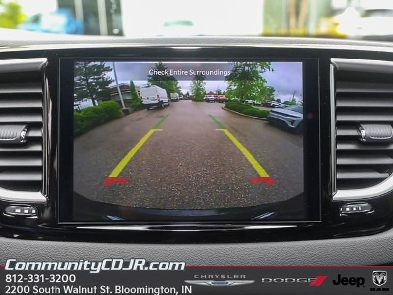 New 2025 Chrysler Voyager LX FWD image 14