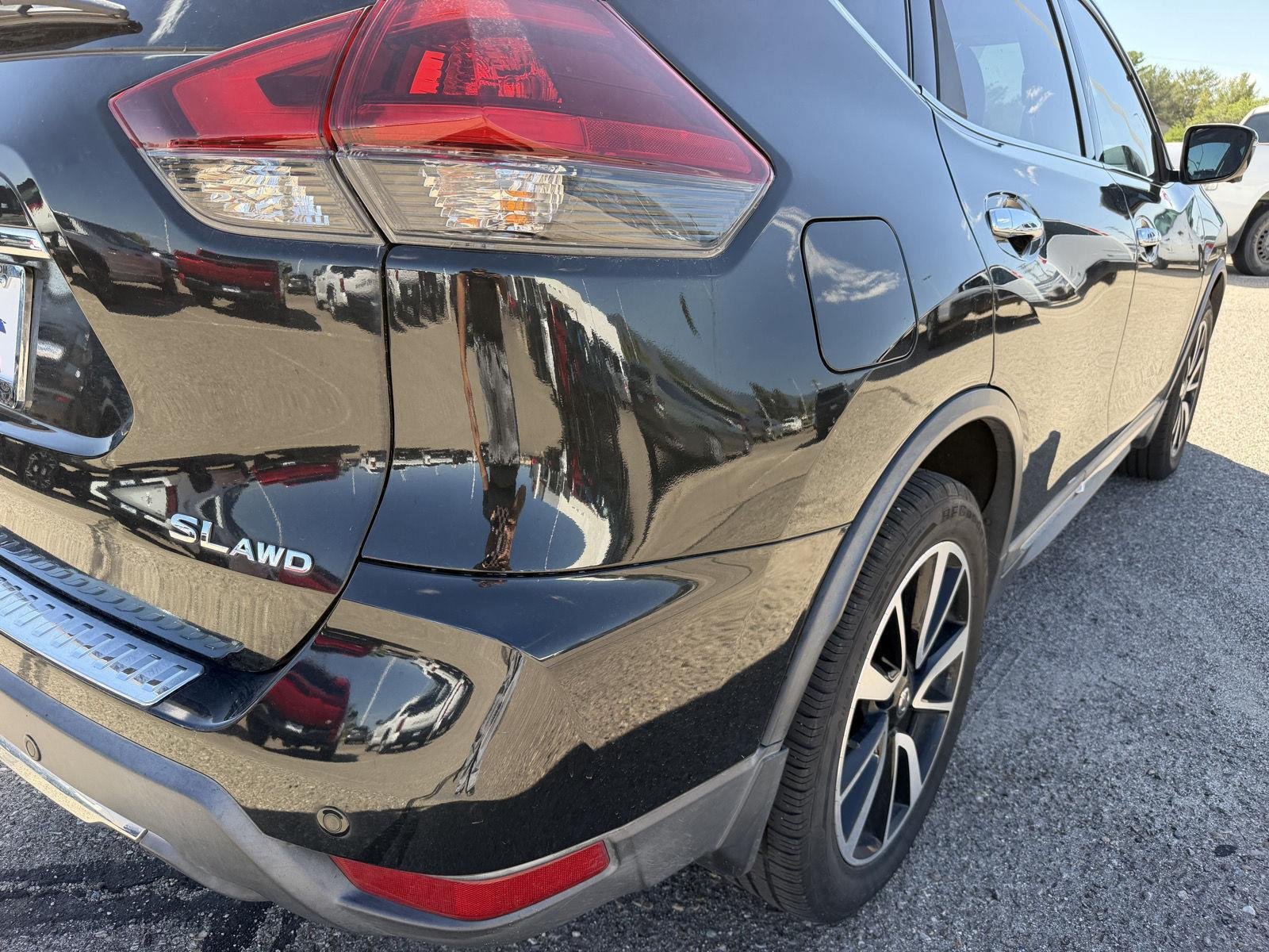 Used 2019 Nissan Rogue SL w/ Premium Package AWD/4WD image 14