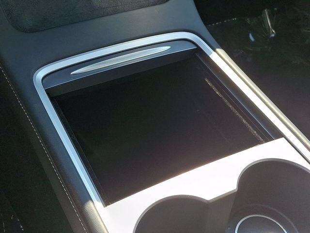 Used 2024 Tesla Model Y Long Range AWD/4WD image 29