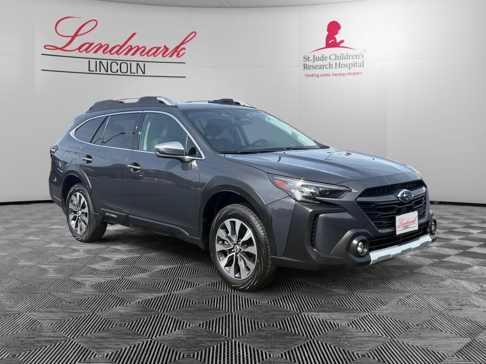 Used 2024 Subaru Outback Touring AWD/4WD image 7