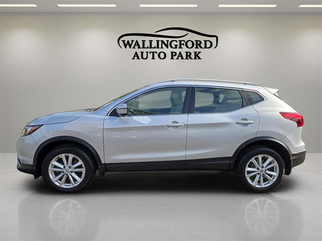 Used 2018 Nissan Rogue Sport SV w/ SV Technology Package image 7