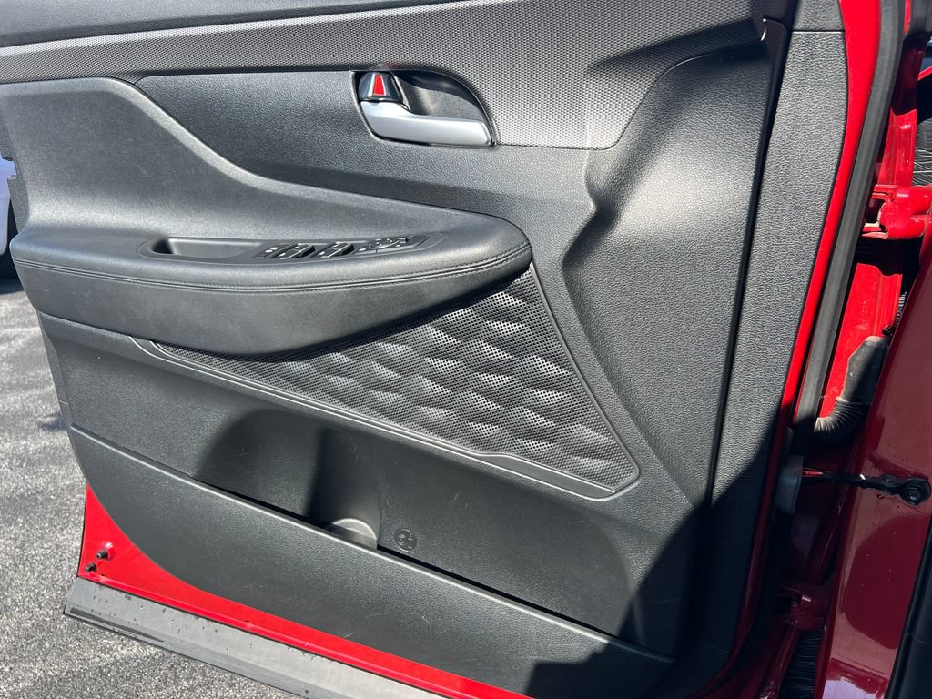 Used 2019 Hyundai Santa Fe SE AWD/4WD image 17