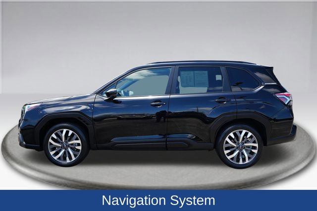 Used 2025 Subaru Forester Touring AWD/4WD image 11