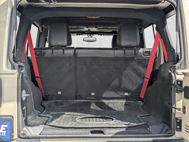 Used 2017 Jeep Wrangler Unlimited Rubicon image 6