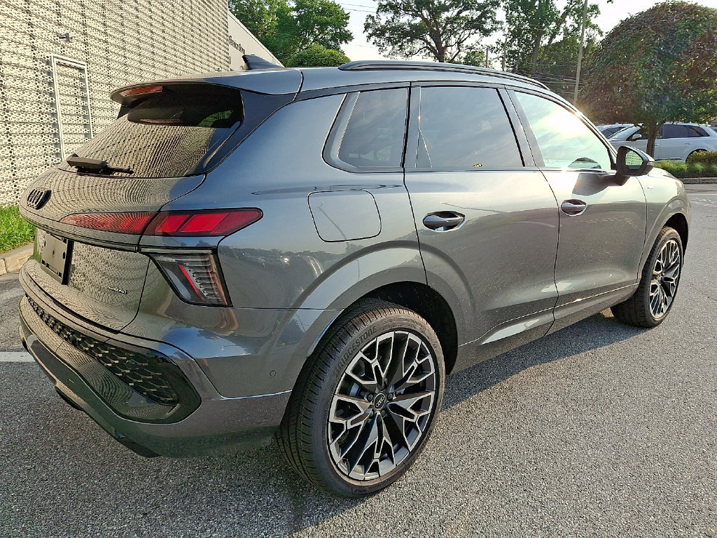 New 2026 Audi Q3 quattro 2.0T AWD/4WD image 4
