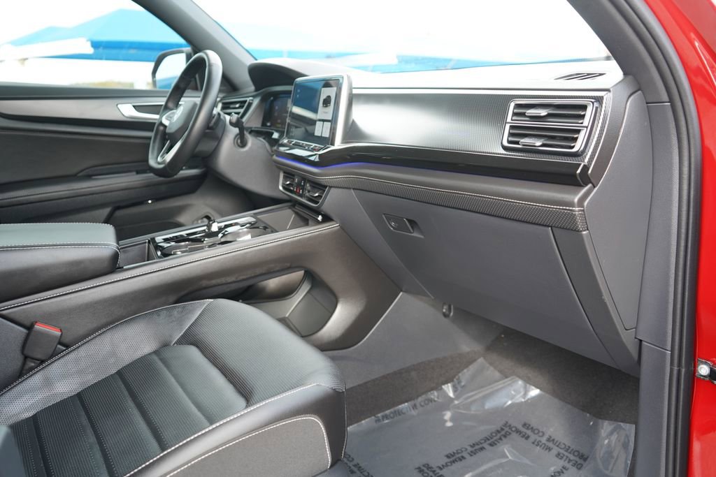 Used 2025 Volkswagen Atlas Cross Sport SEL R-Line image 20