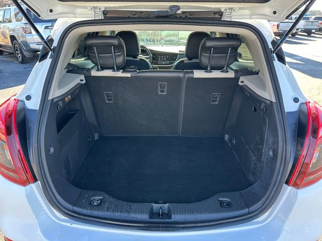 Used 2022 Buick Encore Preferred image 29