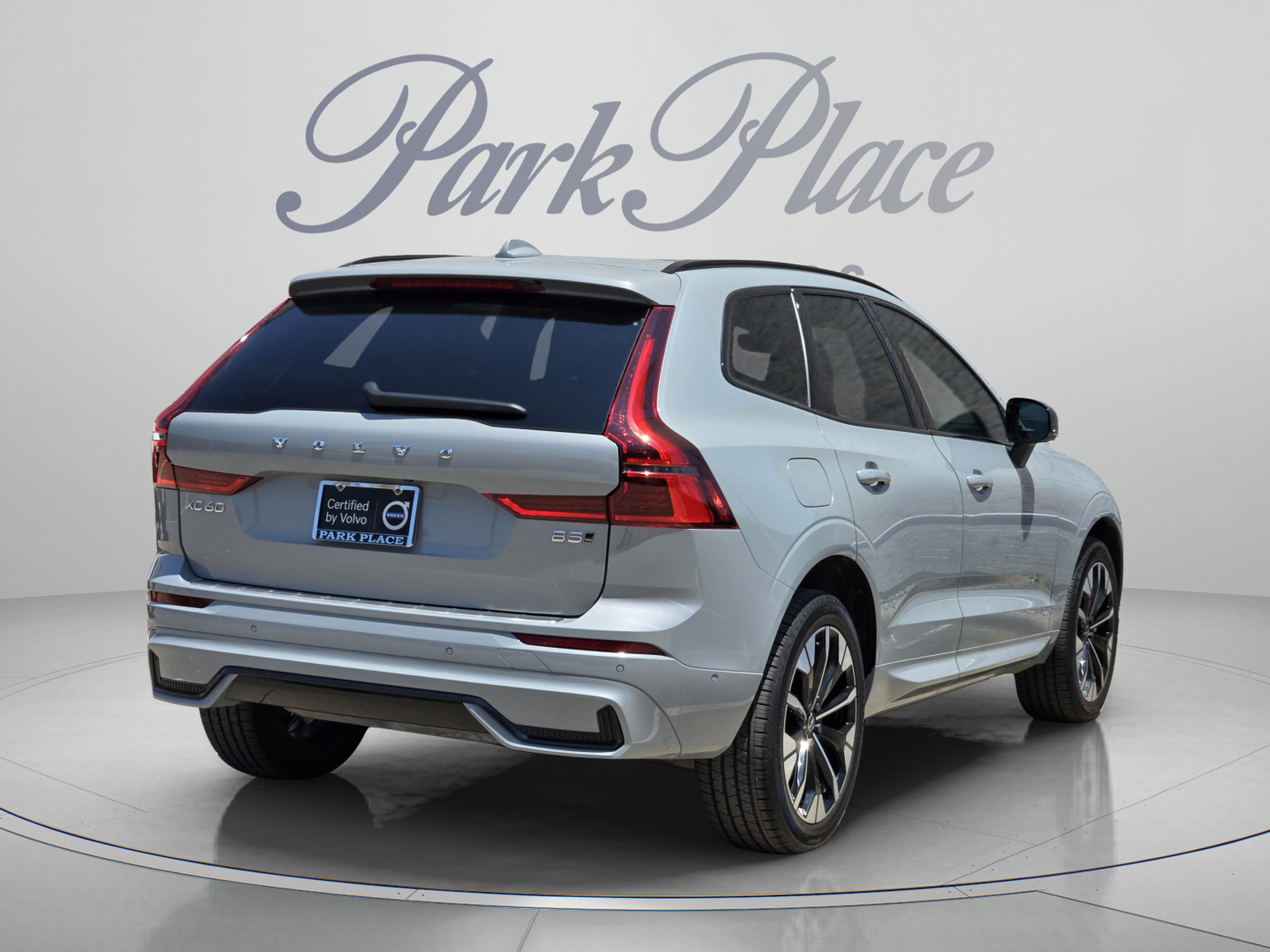 Certified 2026 Volvo XC60 B5 Plus w/ Protection Package Premier AWD/4WD image 6
