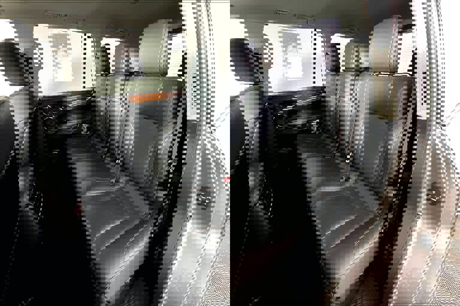 Used 2021 Lexus LX 570 4WD w/ 3rd Row & Luxury Pkg image 18