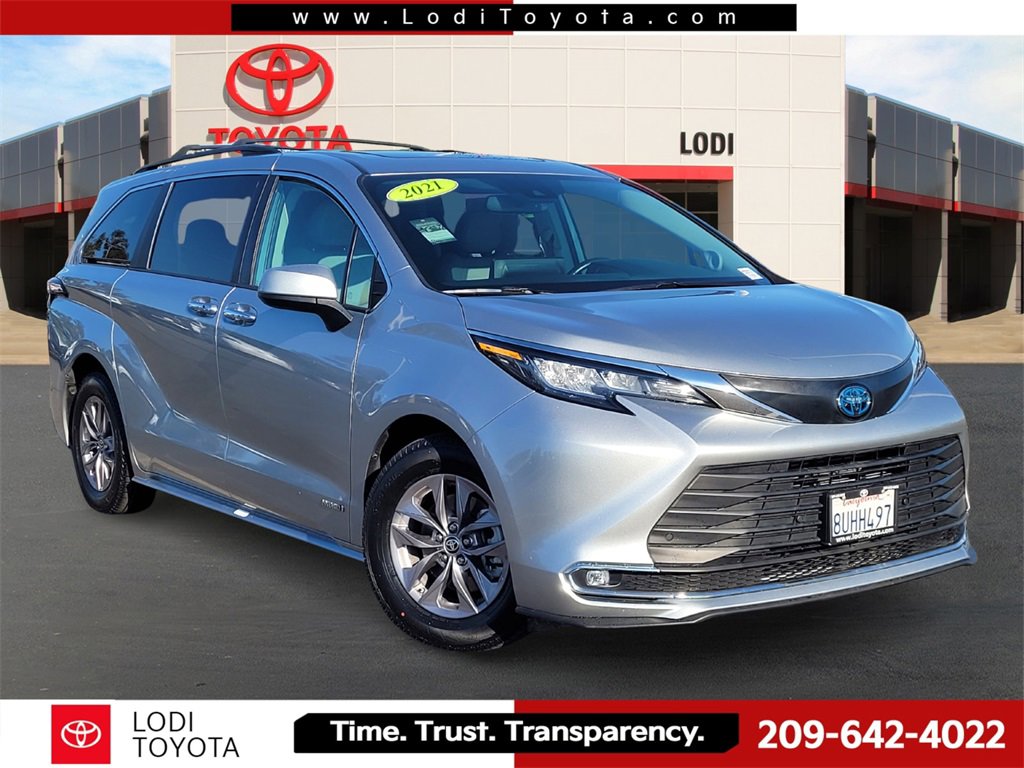 Used 2021 Toyota Sienna XLE
