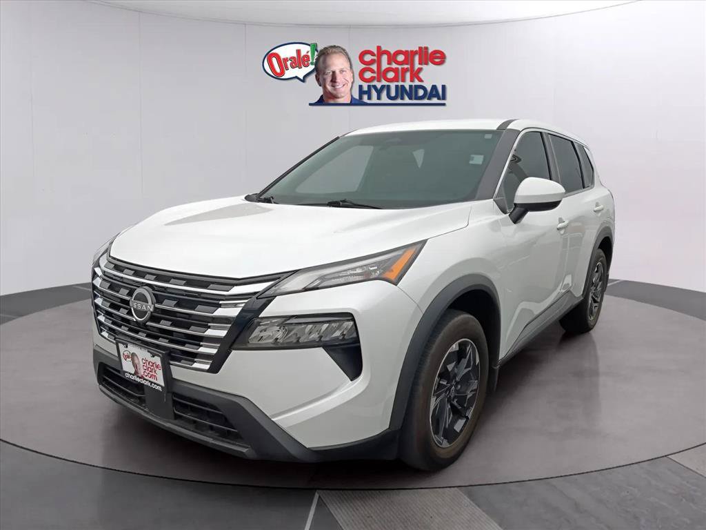 Used 2026 Nissan Rogue SV