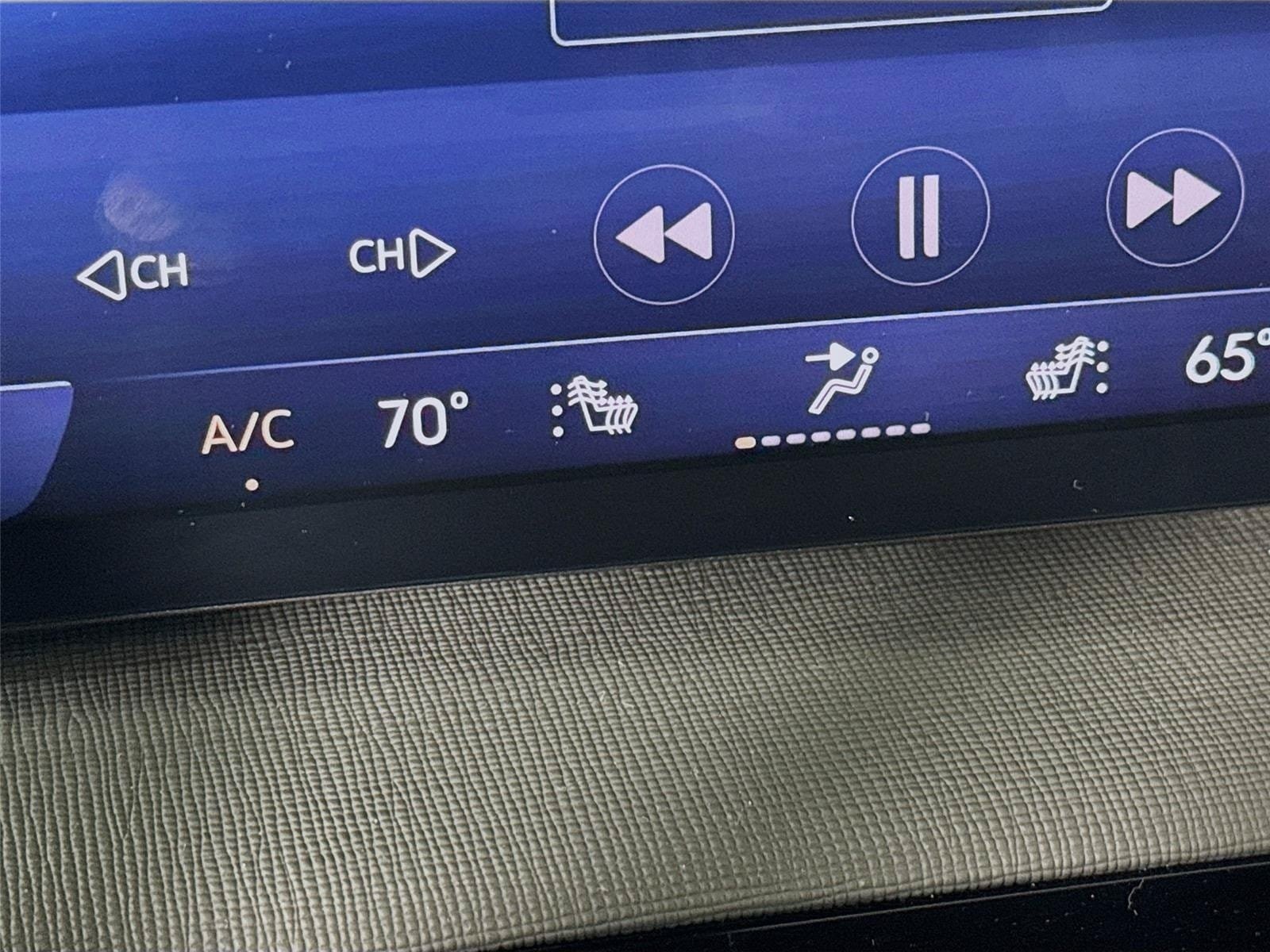 New 2026 Buick Enclave Preferred w/ Power Package FWD image 22