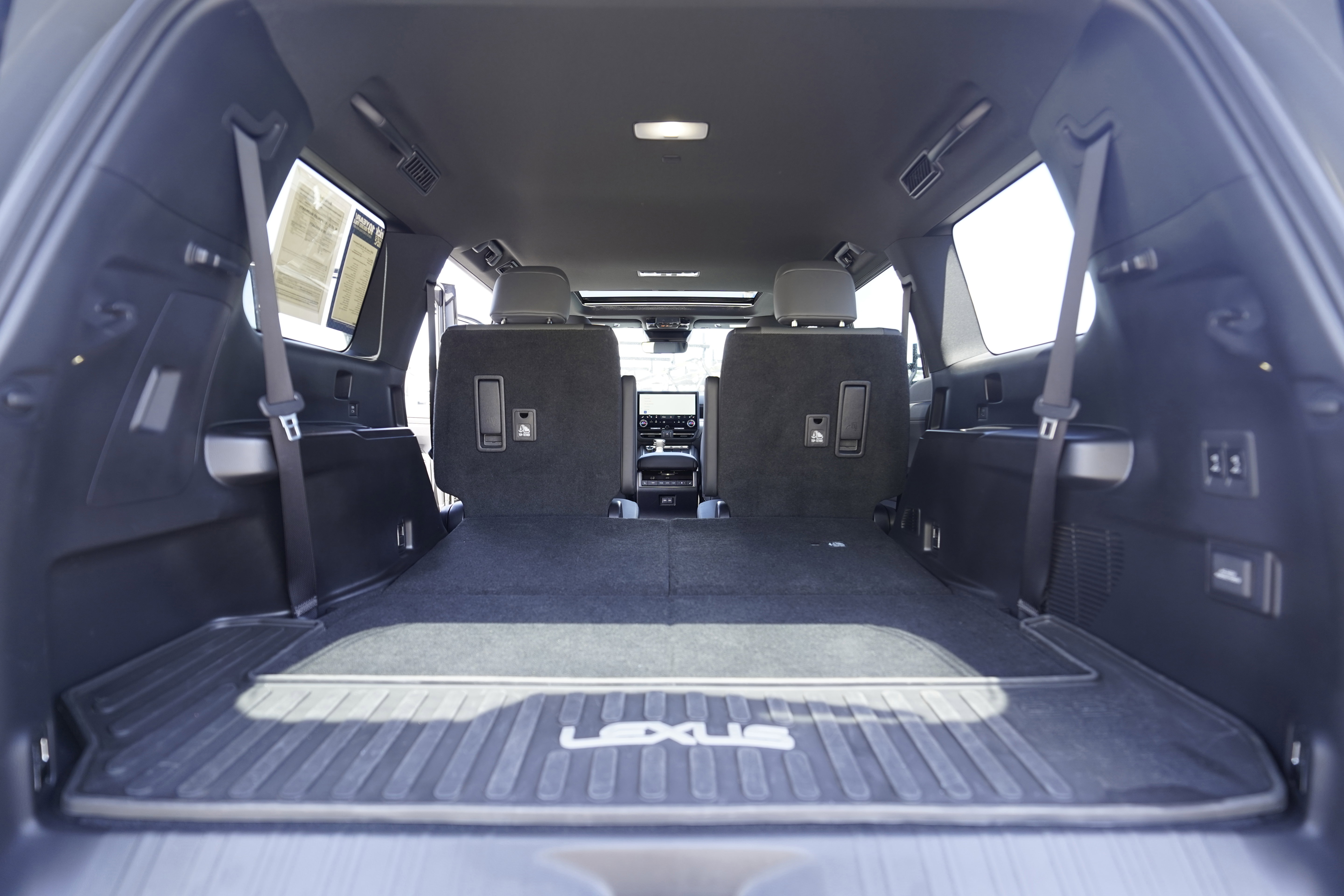 Used 2025 Lexus GX 550 w/ Accessory Package (2T) AWD/4WD image 54