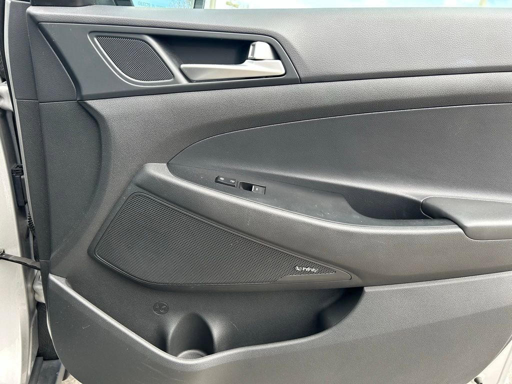 Used 2021 Hyundai Tucson Limited image 30