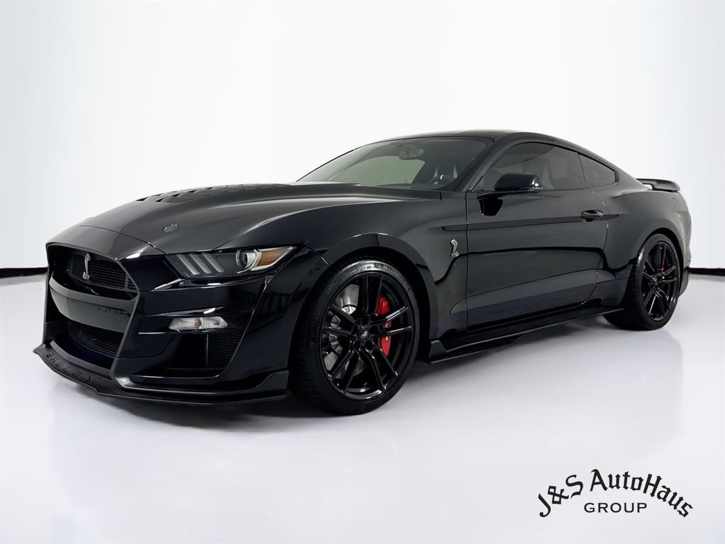 Used 2020 Ford Mustang Shelby GT500 w/ Technology Package RWD image 3