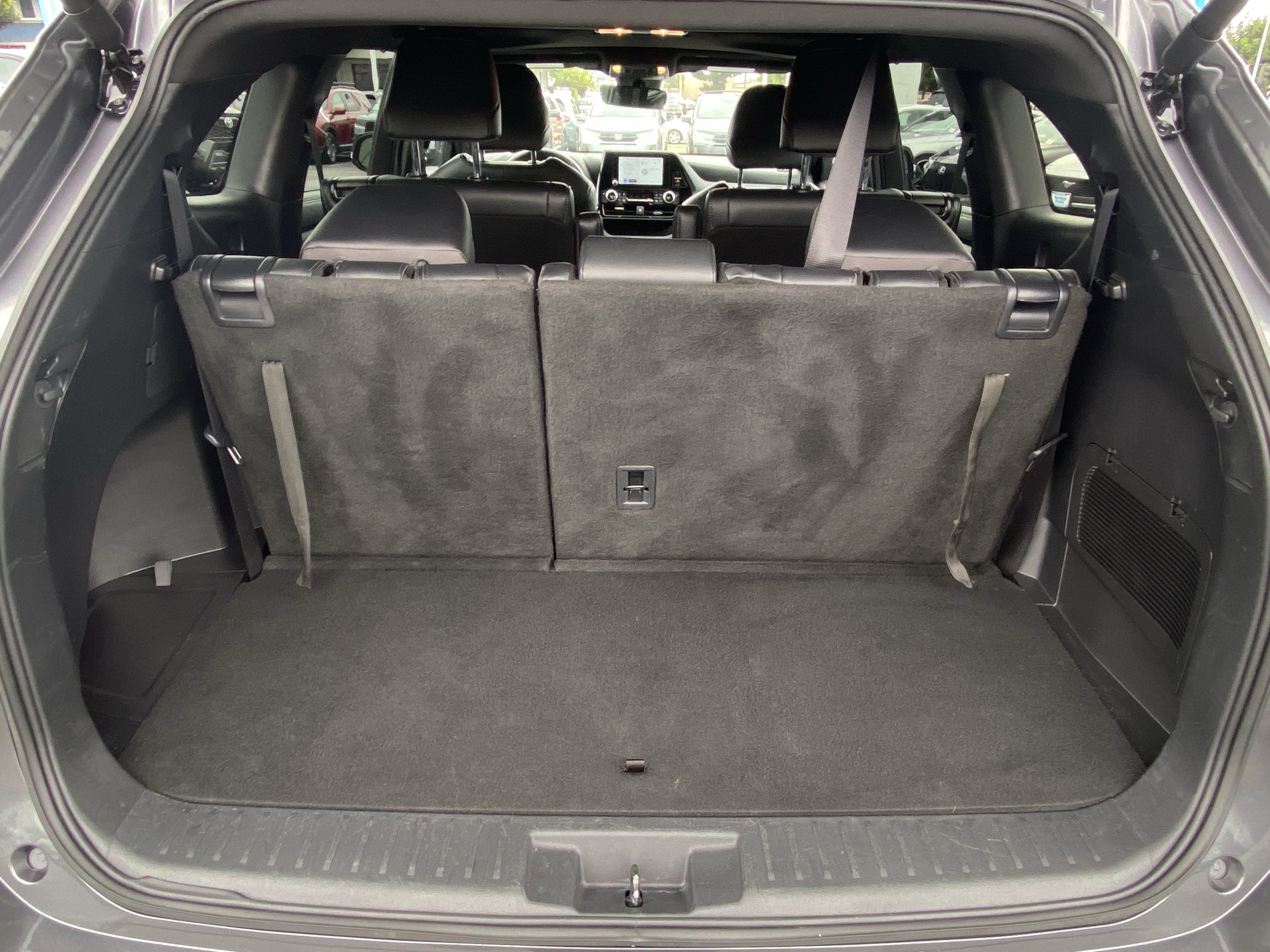 Used 2025 Toyota Highlander XSE AWD/4WD image 13