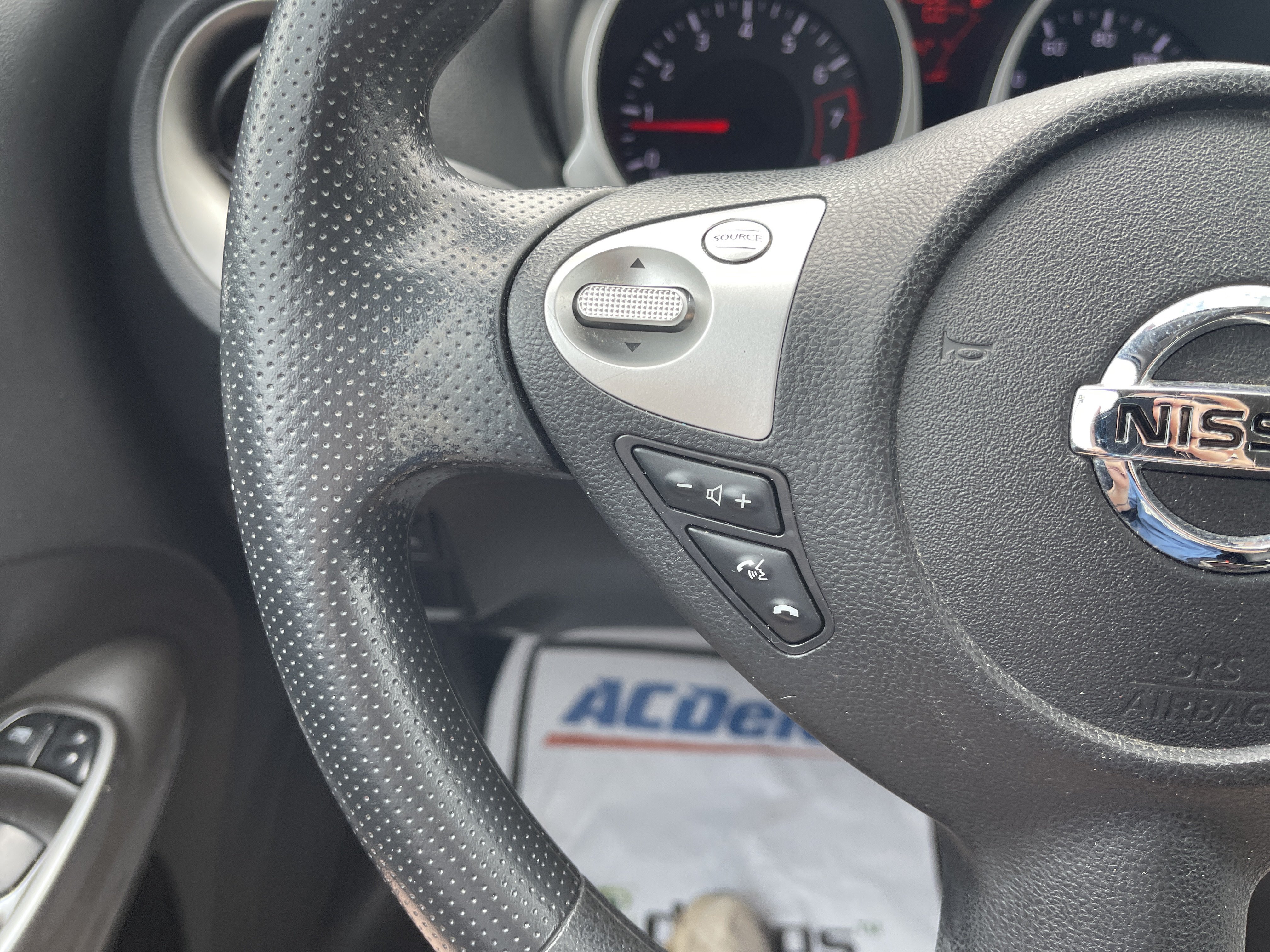 Used 2013 Nissan Juke S FWD image 18