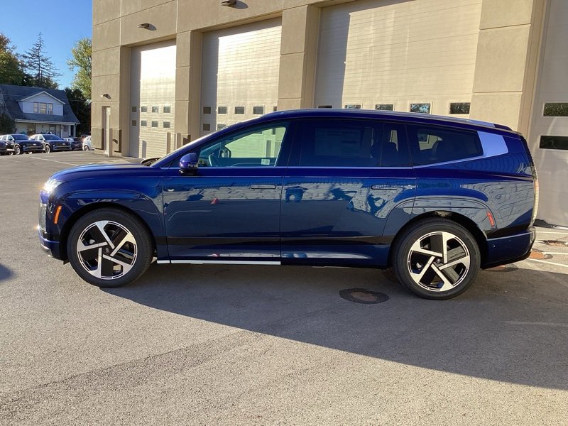 New 2026 Hyundai Ioniq 9 Calligraphy w/ Tow & Go Package image 4