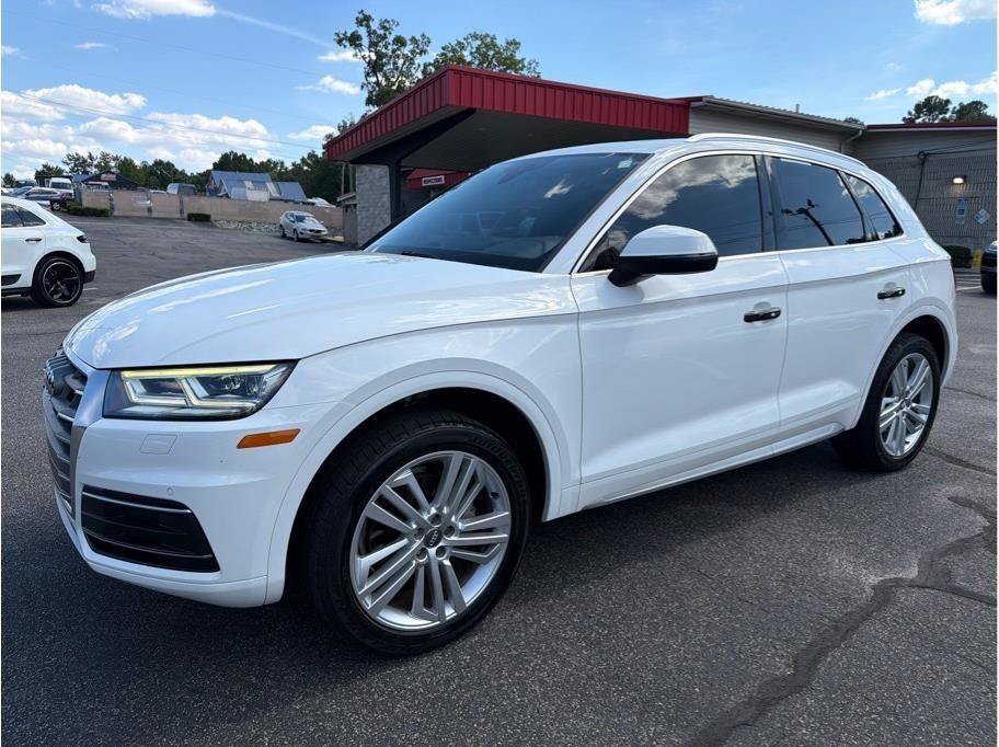 Used 2018 Audi Q5 2.0T Premium Plus w/ Premium Plus Package AWD/4WD image 3