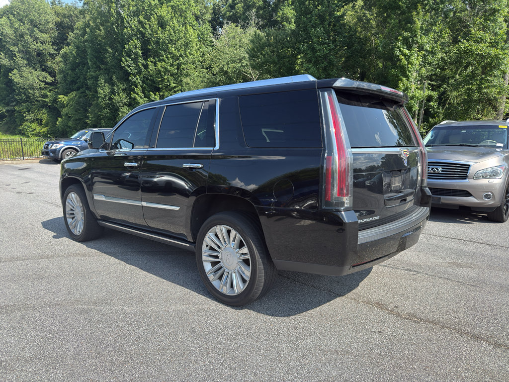 Used 2018 Cadillac Escalade Platinum AWD/4WD image 2