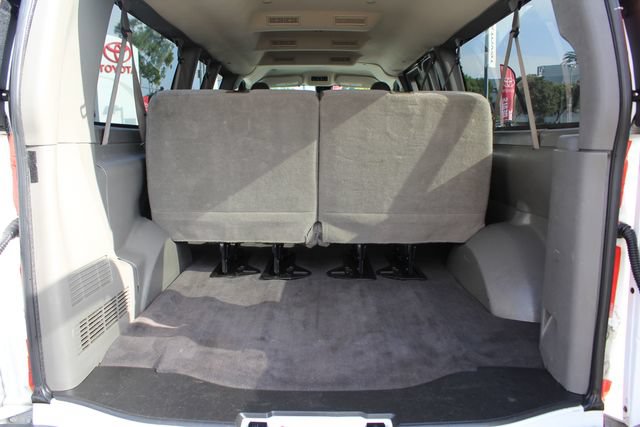 Used 2020 Chevrolet Express 3500 LT w/ LT Preferred Equipment Group RWD image 36