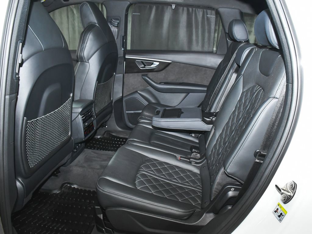 Used 2021 Audi SQ7 Premium Plus w/ Executive Package image 57