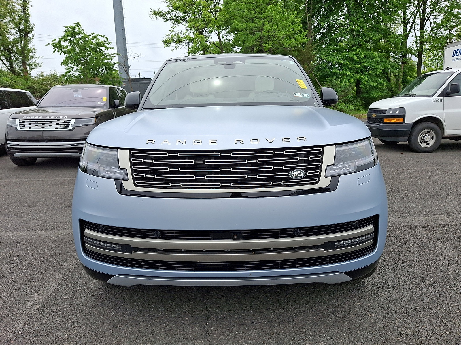 Used 2025 Land Rover Range Rover SE AWD/4WD image 4