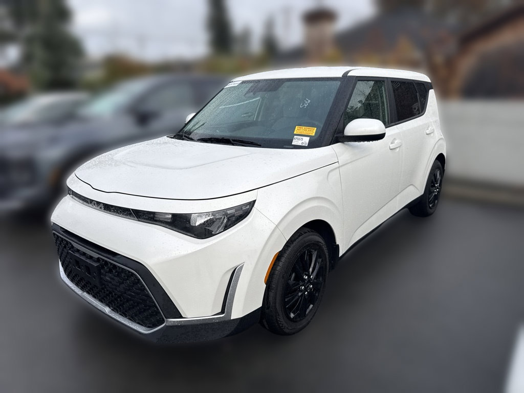 Certified 2023 Kia Soul LX FWD image 4