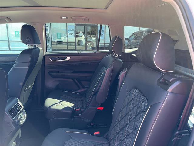 New 2026 Volkswagen Atlas SEL Premium R-Line AWD/4WD image 14