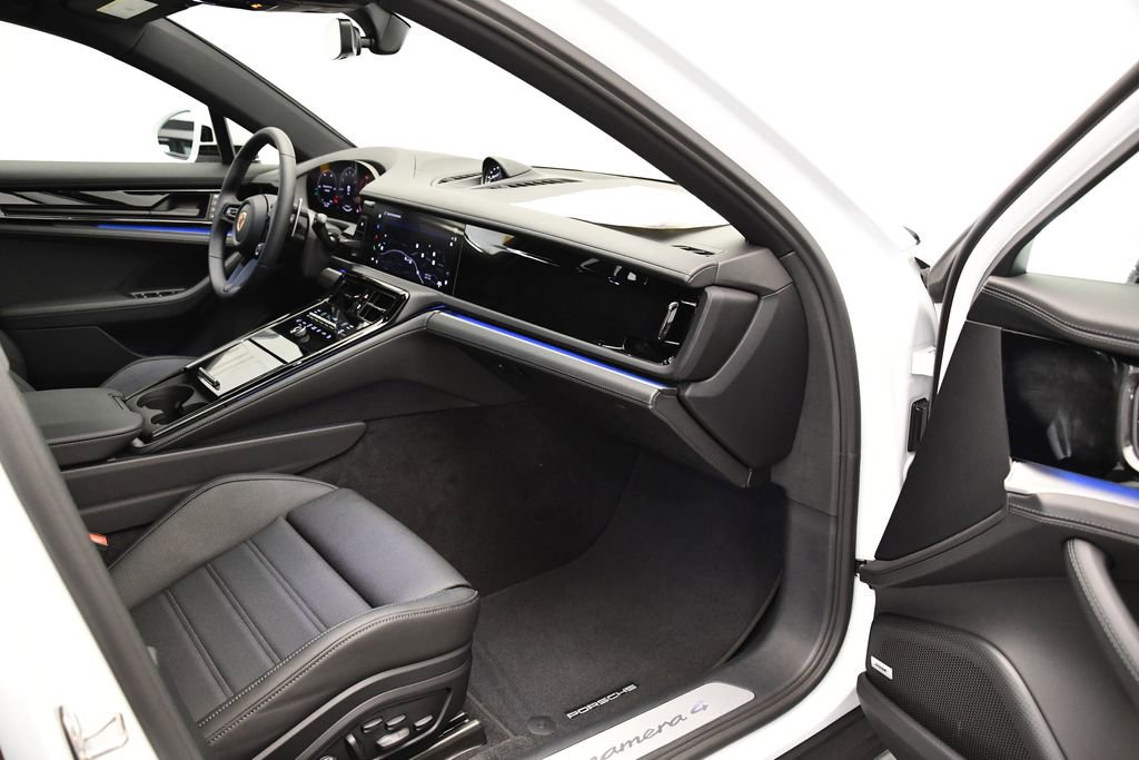 Certified 2024 Porsche Panamera 4 image 50
