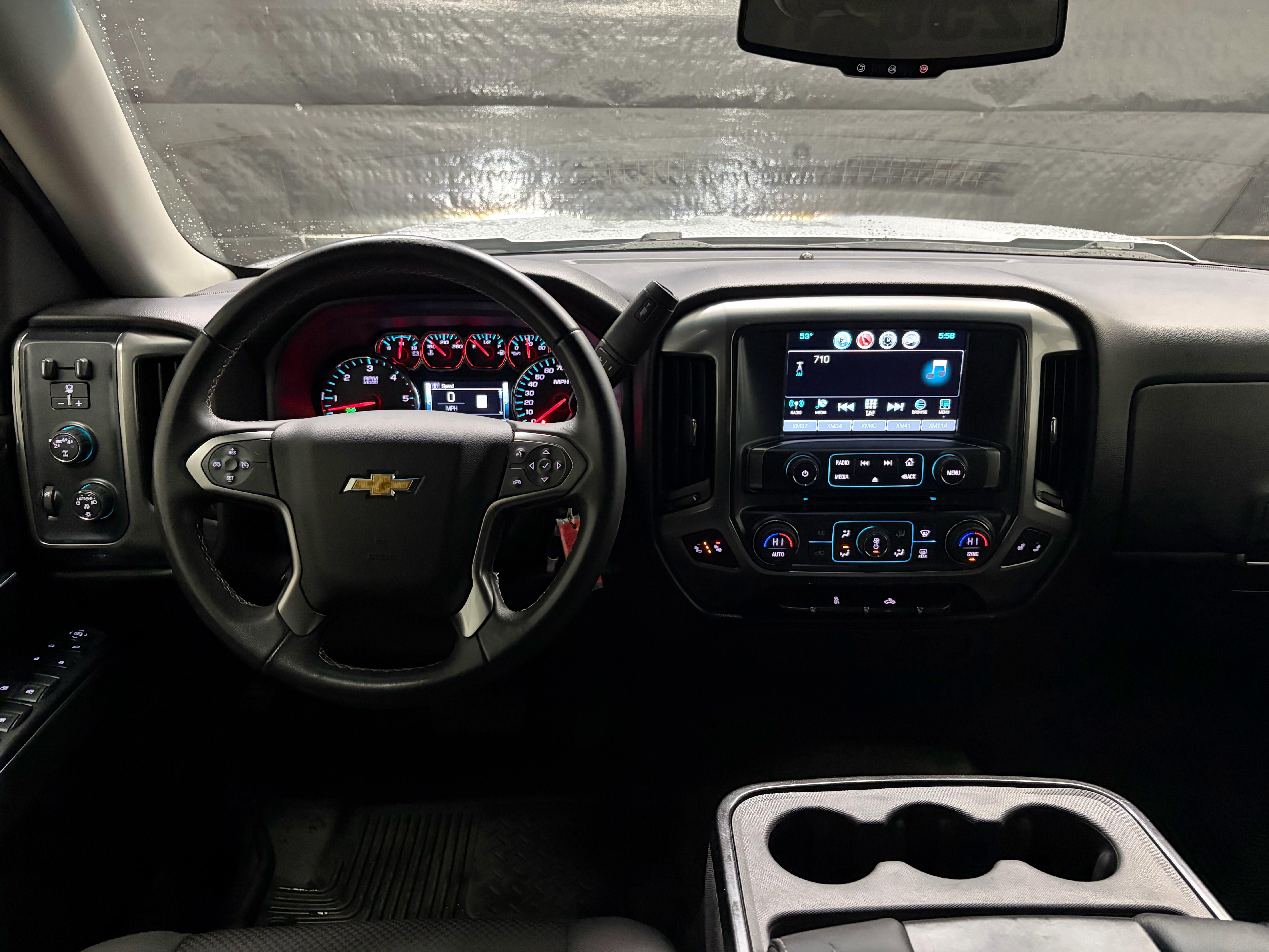 Used 2018 Chevrolet Silverado 1500 LT w/ All Star Edition AWD/4WD image 10
