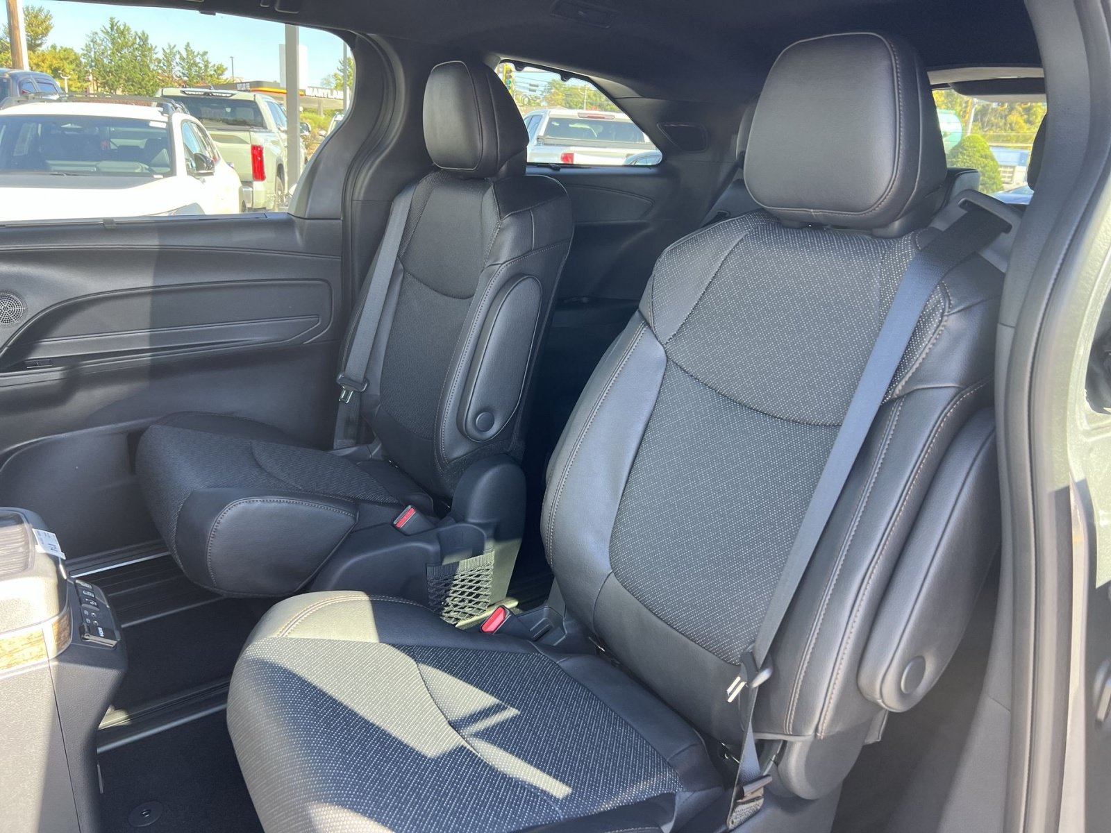 New 2026 Toyota Sienna Platinum AWD/4WD image 24