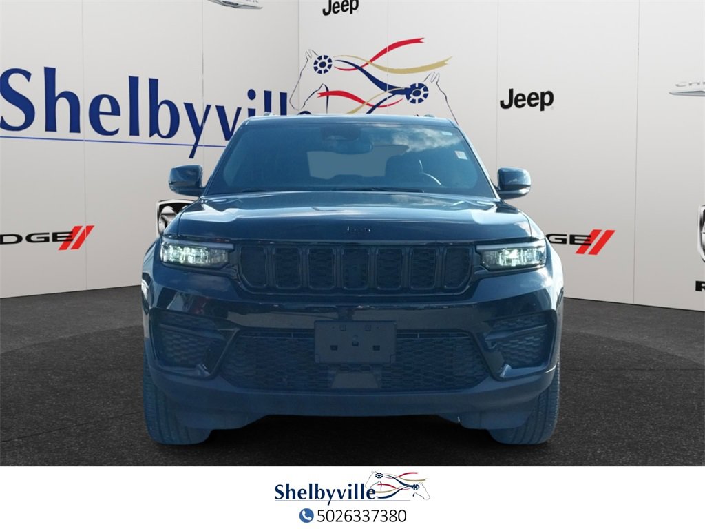 Used 2024 Jeep Grand Cherokee Altitude image 6