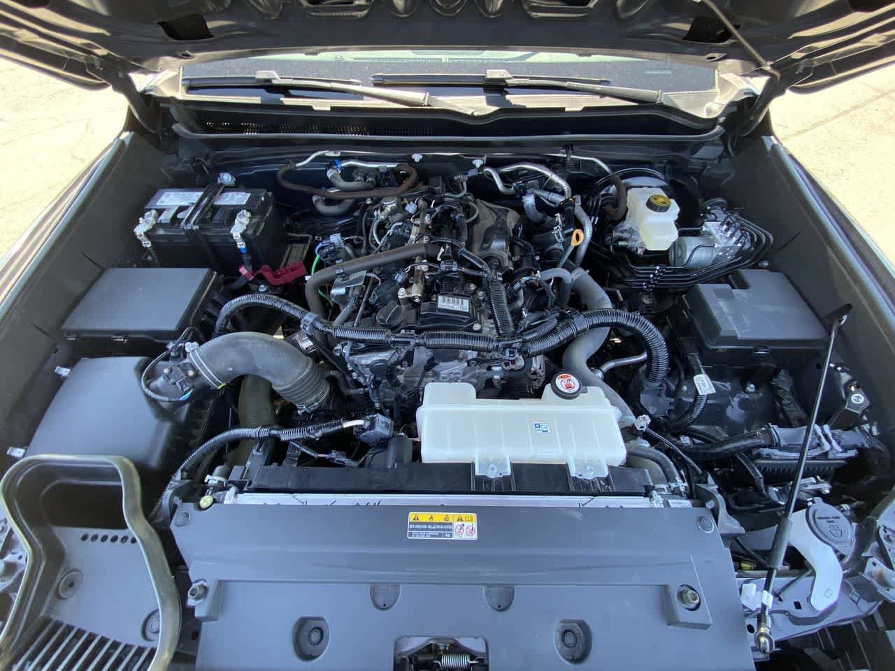 Certified 2024 Toyota Tacoma SR5 AWD/4WD image 24