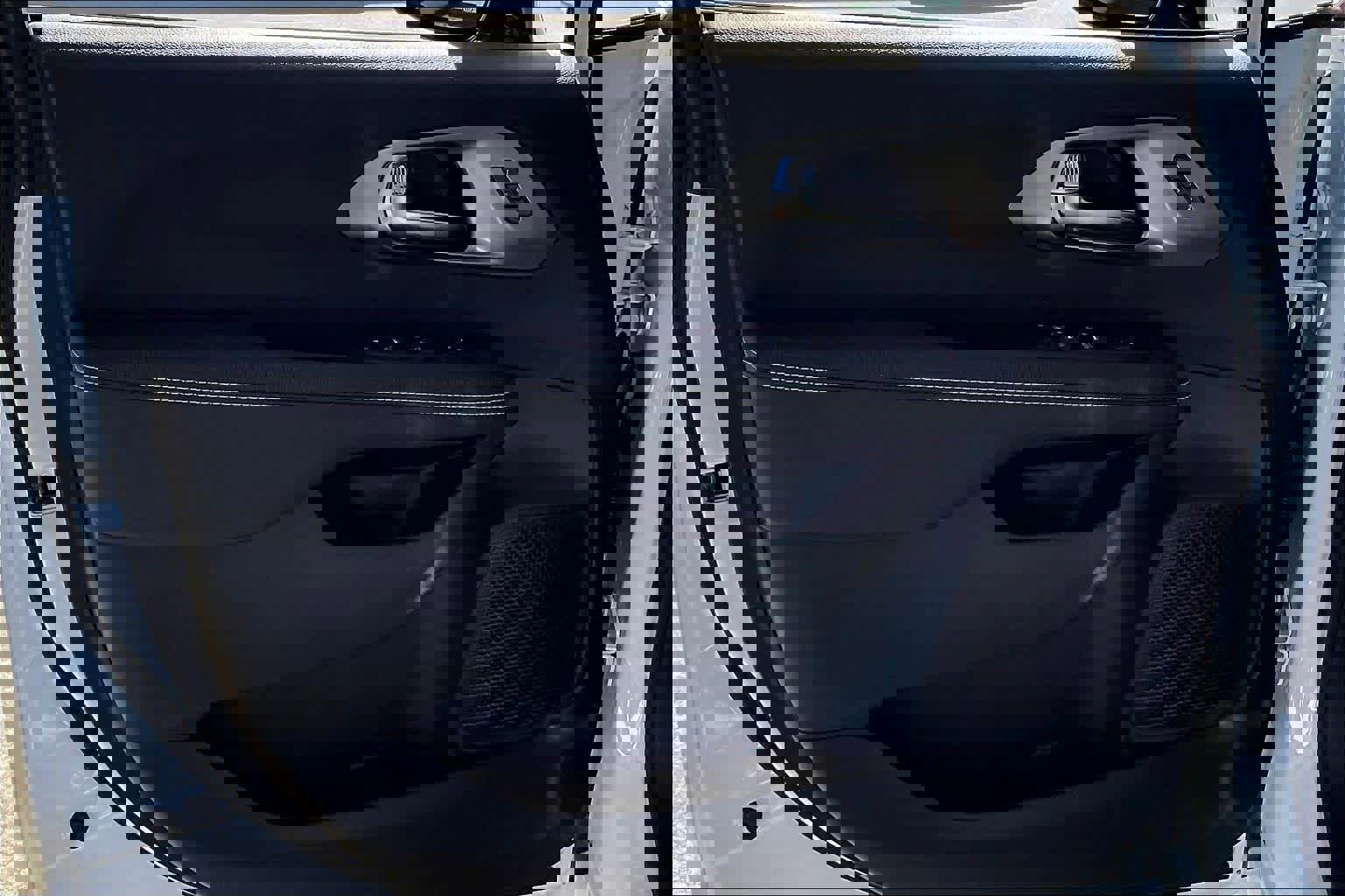 New 2026 Chrysler Pacifica Select image 10