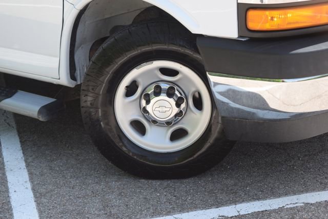 Used 2018 Chevrolet Express 3500 LT w/ LT Preferred Equipment Group RWD image 26