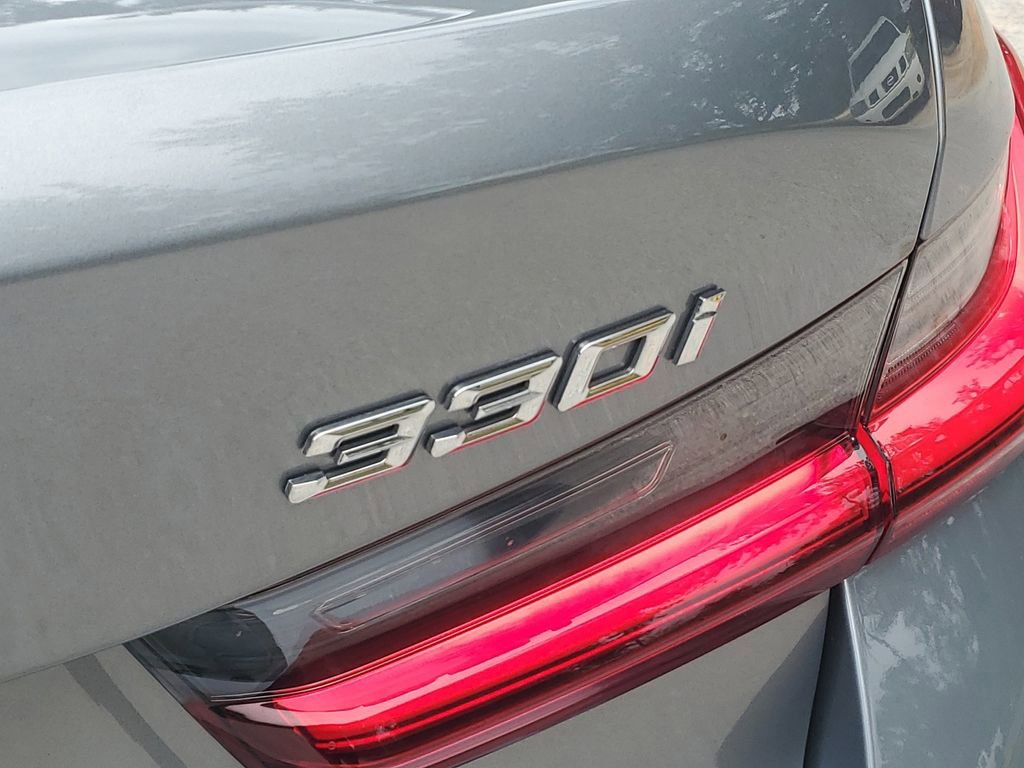 Used 2023 BMW 330i Sedan w/ Convenience Package image 5