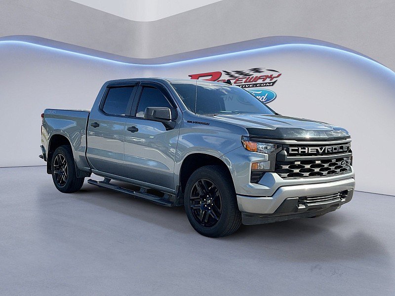 Used 2023 Chevrolet Silverado 1500 Custom w/ LPO, Dark Essentials Package AWD/4WD image 7