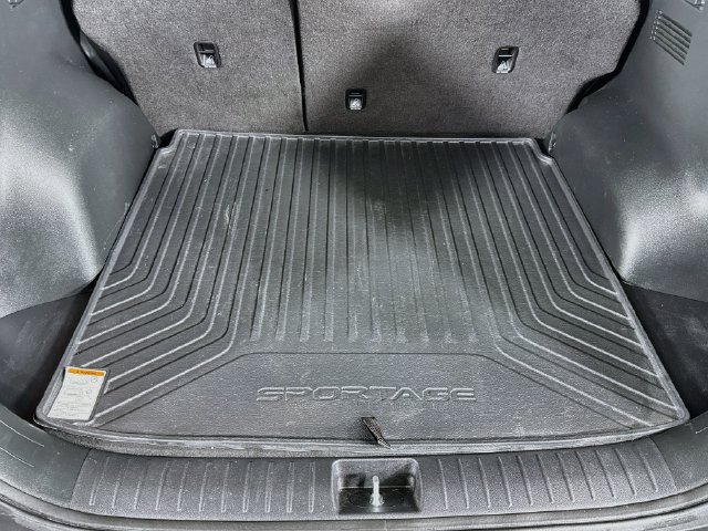 Used 2024 Kia Sportage EX FWD image 32