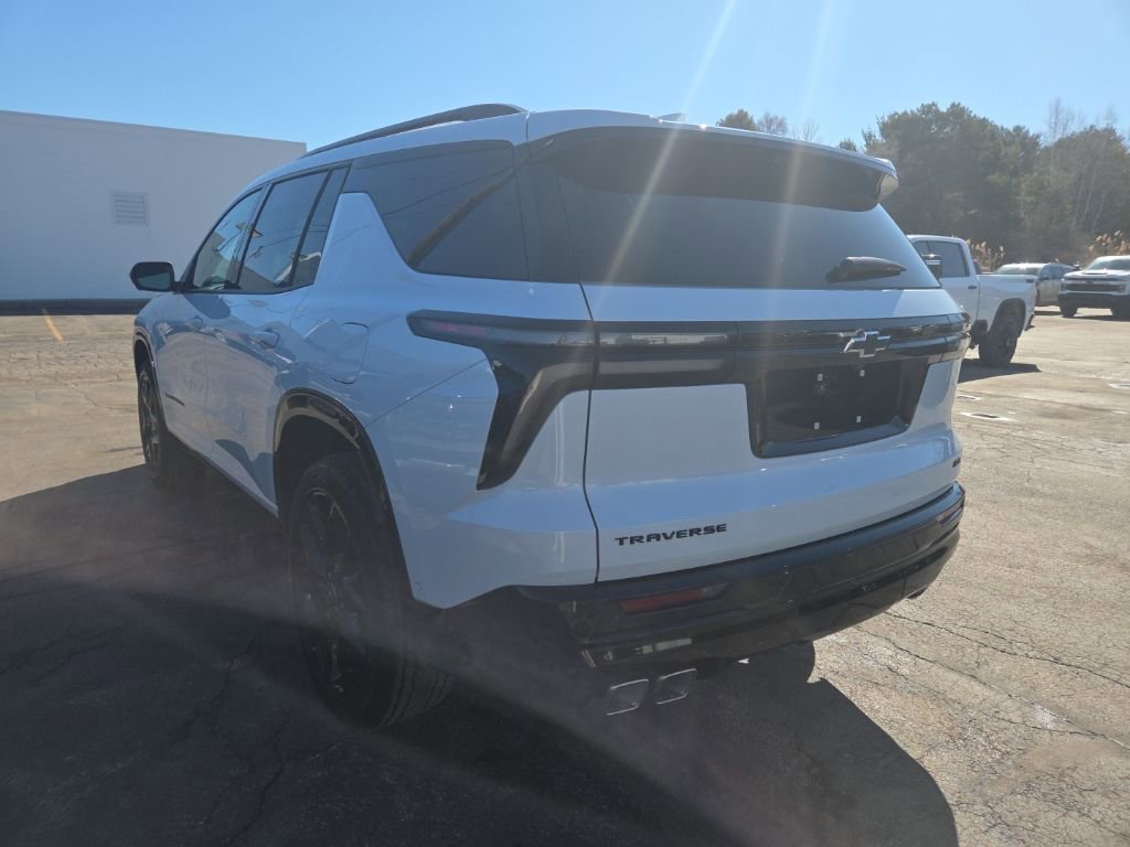 New 2026 Chevrolet Traverse RS w/ LPO, Floor Liner Package image 7