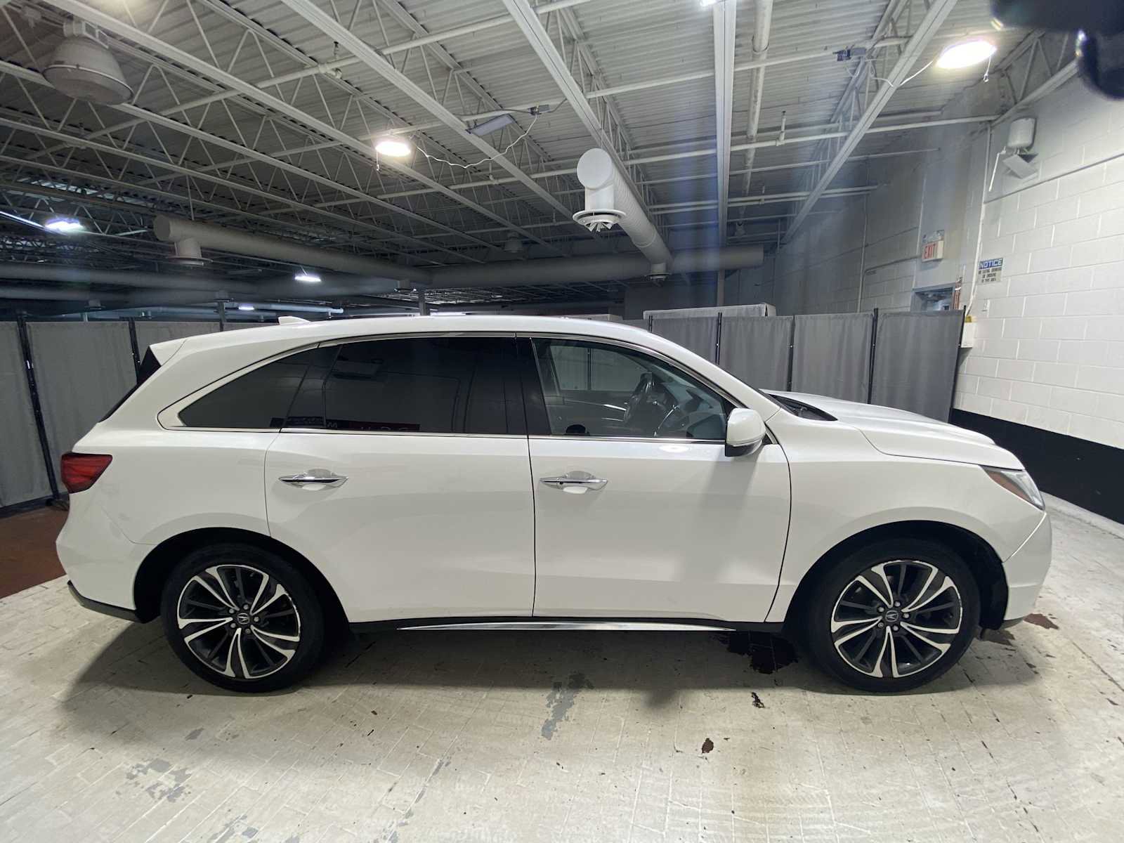 Used 2020 Acura MDX SH-AWD w/ Technology Package image 27