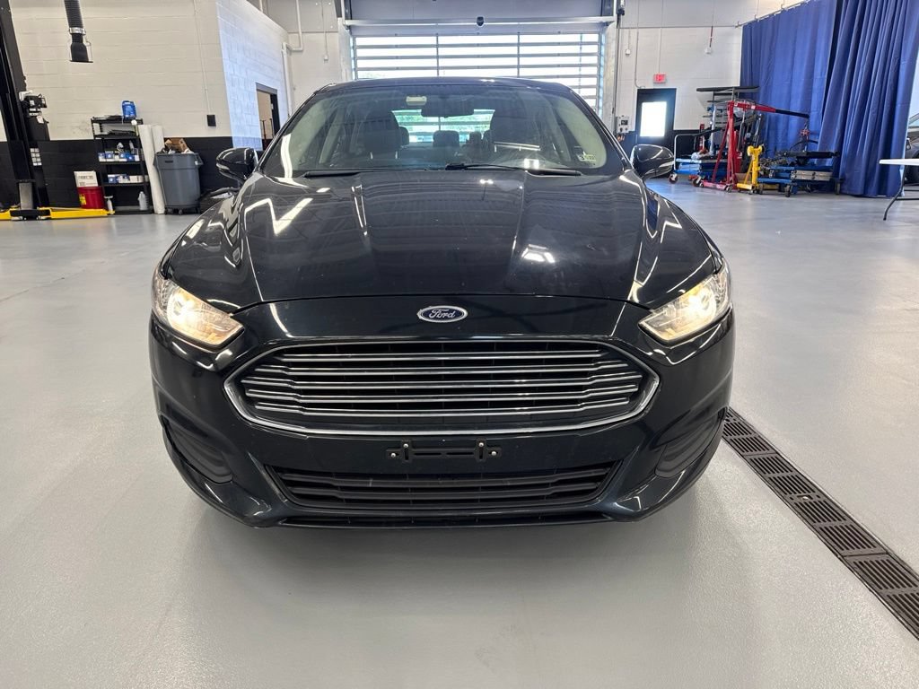 Used 2014 Ford Fusion SE FWD image 10