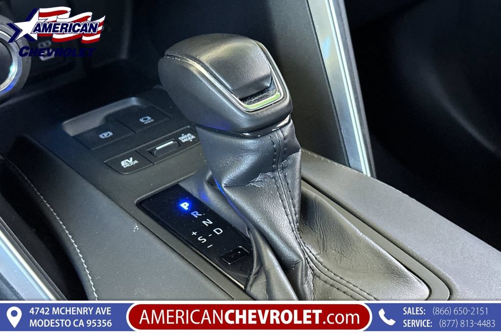 Used 2024 Toyota Venza LE AWD/4WD image 29