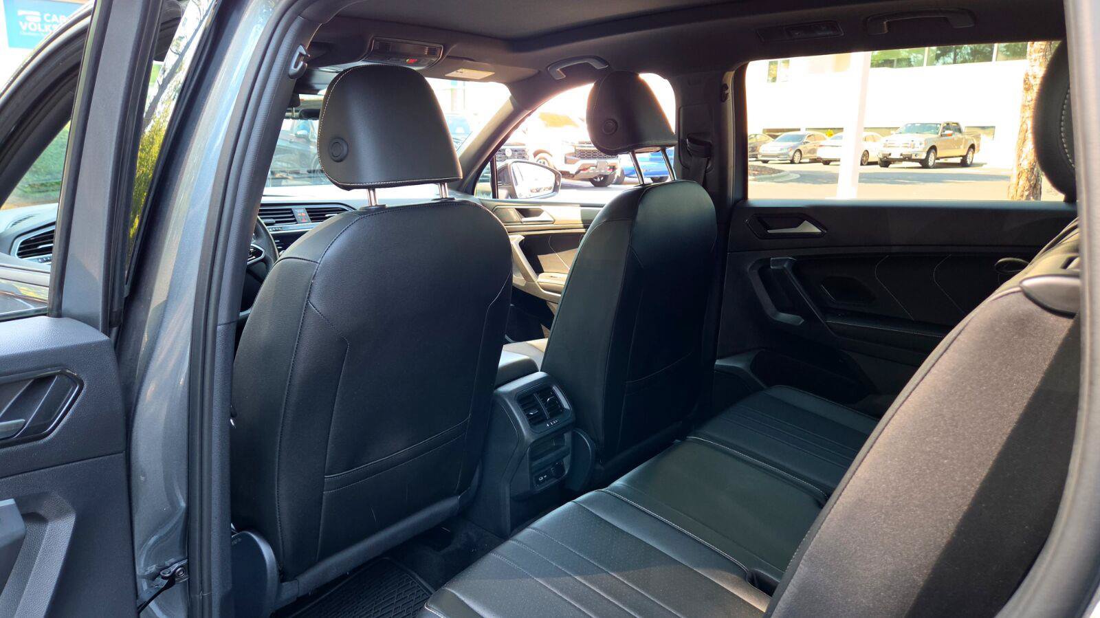 Certified 2024 Volkswagen Tiguan SE R-Line FWD image 42