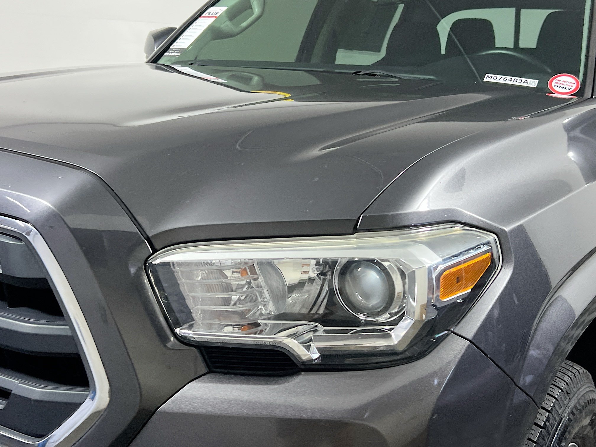 Used 2016 Toyota Tacoma SR5 w/ Towing Package RWD image 11