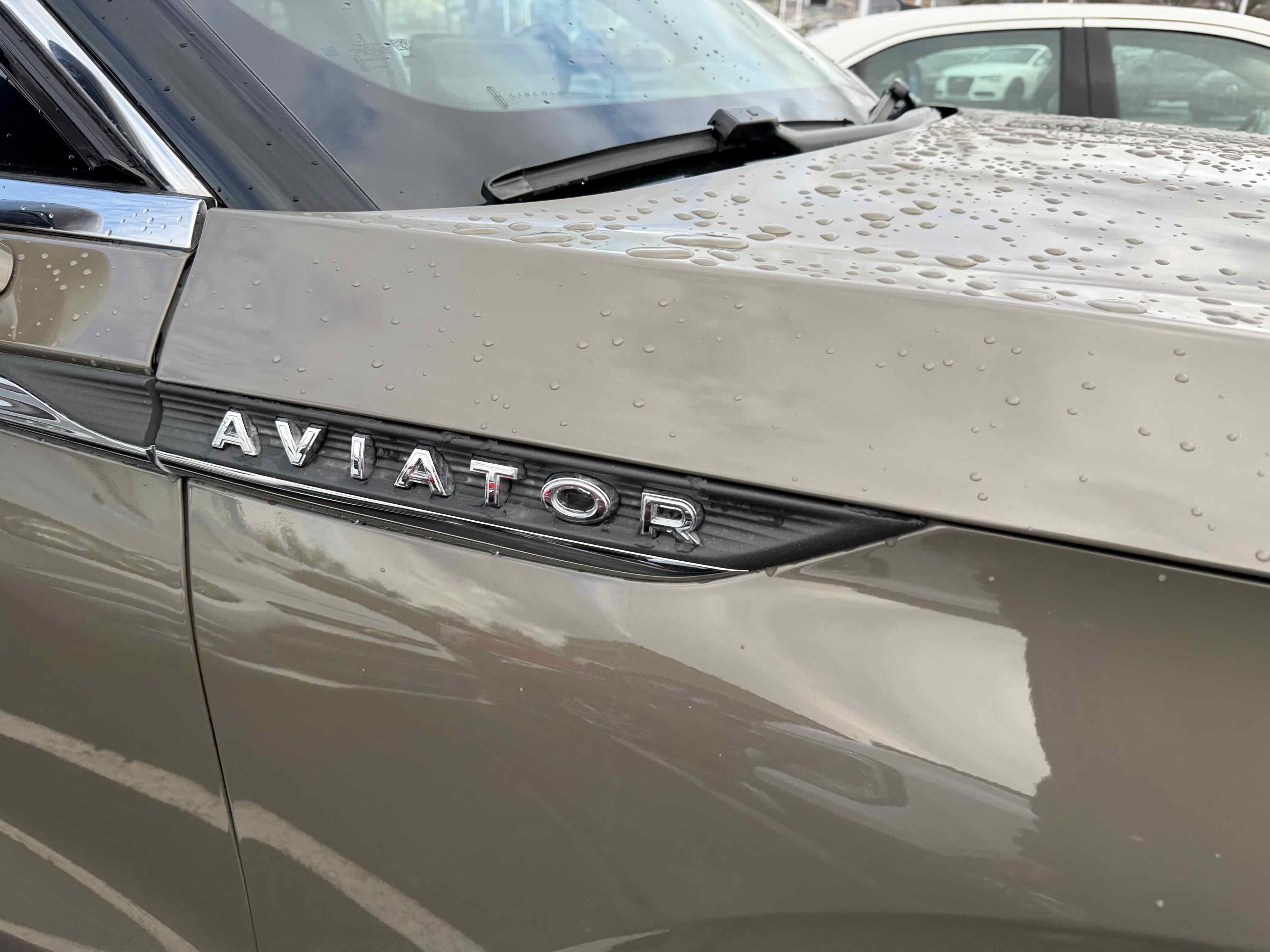 Used 2025 Lincoln Aviator Reserve w/ Equipment Group 201A image 6