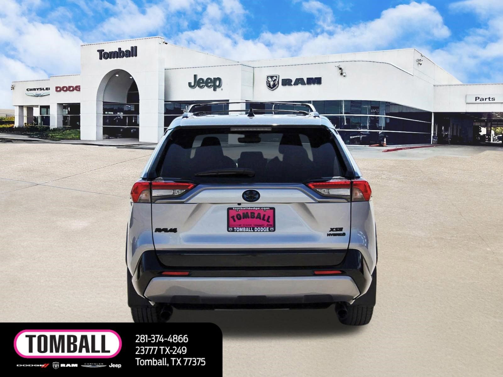 Used 2024 Toyota RAV4 XSE AWD/4WD image 6