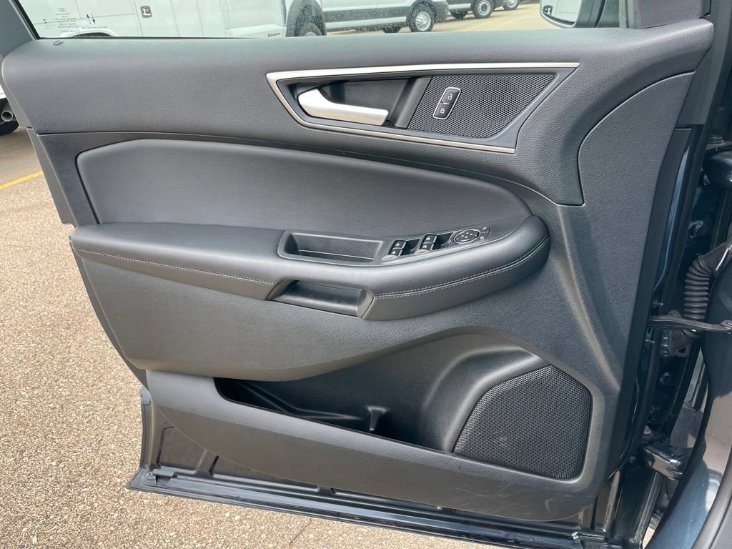 Used 2024 Ford Edge SEL AWD/4WD image 42