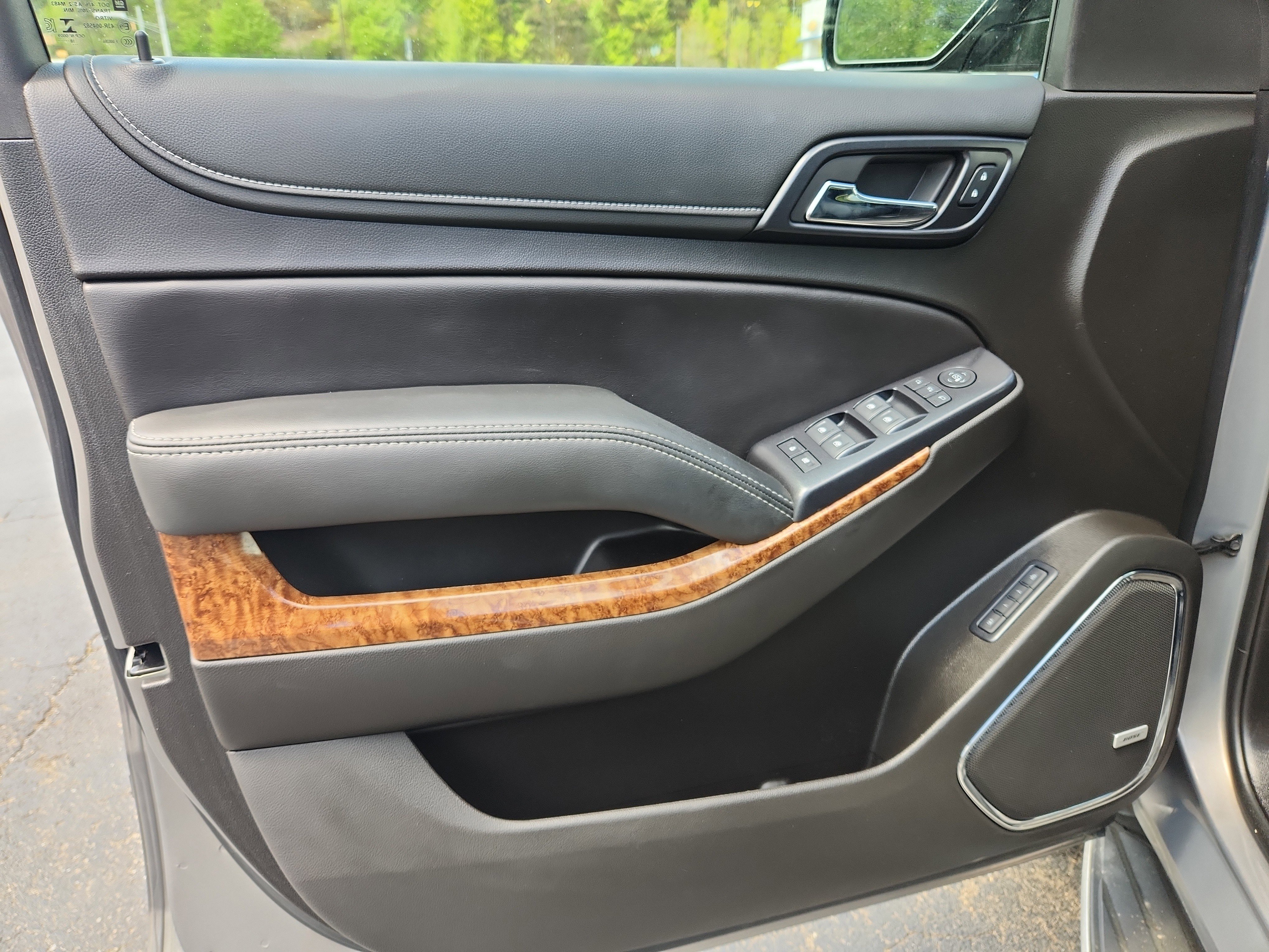 Used 2019 Chevrolet Tahoe Premier AWD/4WD image 20