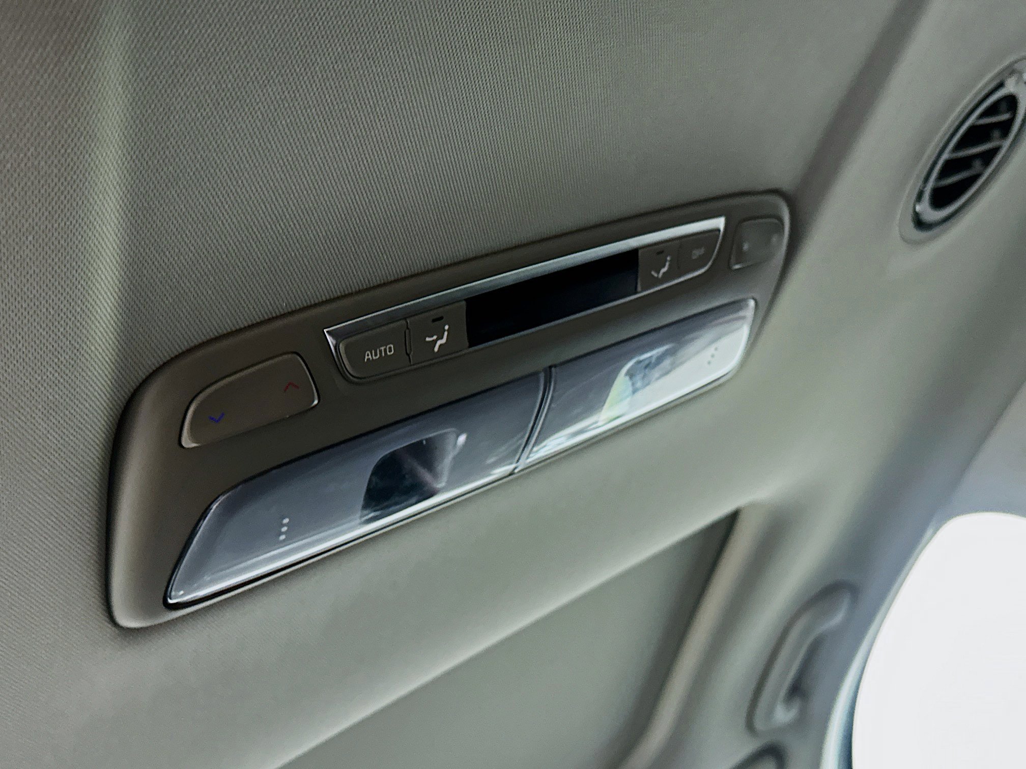 Used 2025 Kia Telluride S image 26